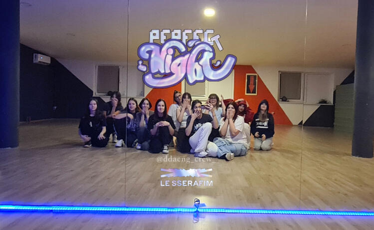LE SSERAFIM - 'Perfect Night' 💕🌙